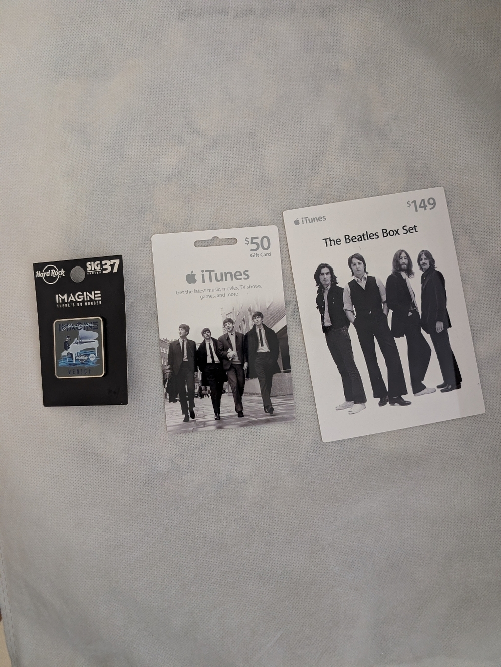 Hard Rock VENICE Pin Beatles iTunes John Lennon HR Cafe Pin NWT
